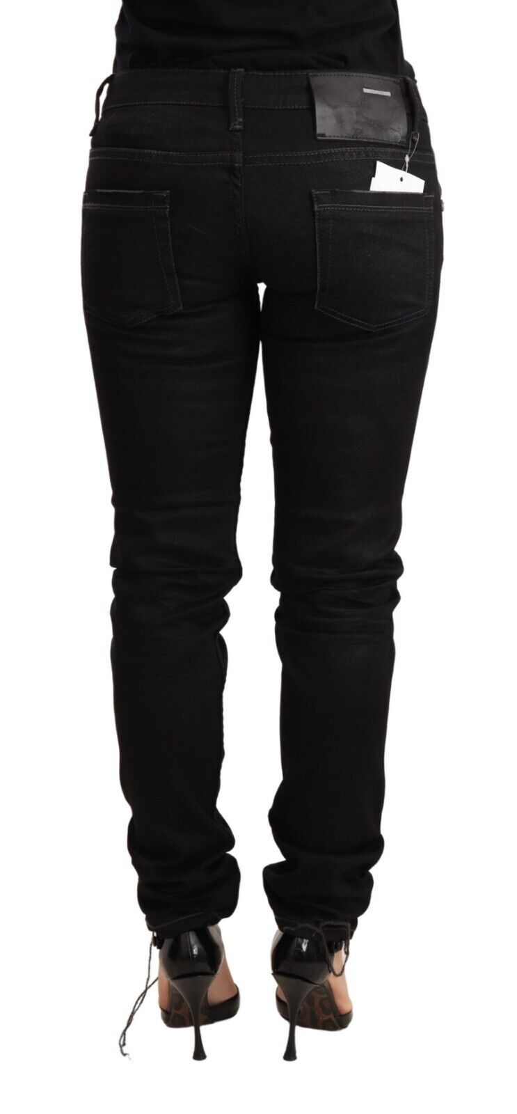 Acht schwarze Slim-Fit-Denim-Jeans mit niedriger Taille, gewaschener Baumwolle