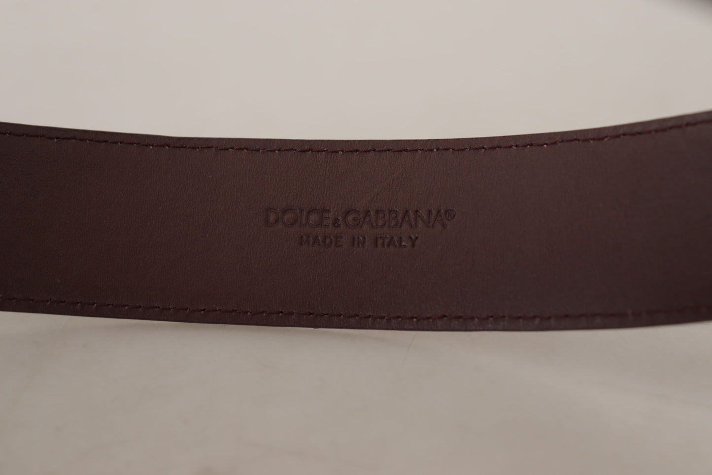 Dolce & Gabbana Maroon 송아지 가죽 가죽 와이드 로고 조각 버클 벨트