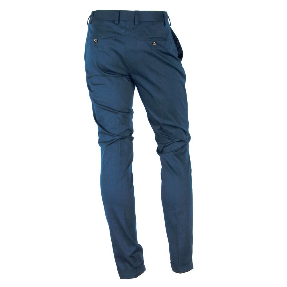 Hergestellt in Italien. Jeans und Hose aus blauer Baumwolle