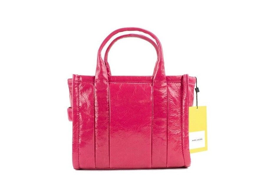 Marc Jacobs The Shiny Crinkle Mini Tote Umhängetasche aus magentafarbenem Leder