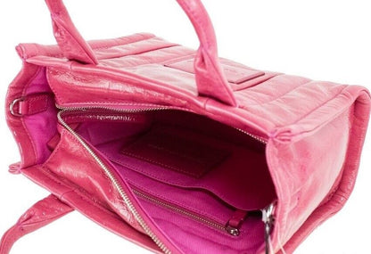 Marc Jacobs The Shiny Crinkle Mini Tote Umhängetasche aus magentafarbenem Leder