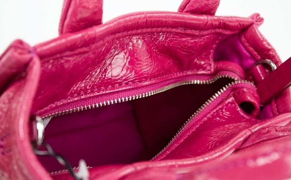 Marc Jacobs The Shiny Crinkle Micro Tote Magenta Leder Umhängetasche Handtasche