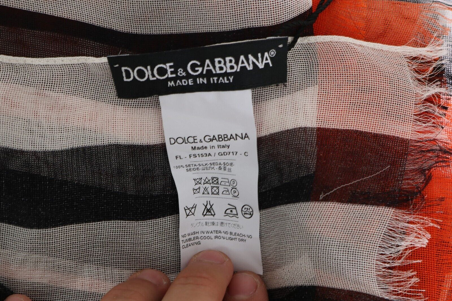 Dolce &amp; Gabbana Mehrfarbig gestreifter Seidenschal mit Fransen